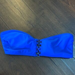 Strapless bikini top